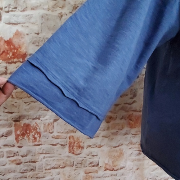 New Calvin Klein Jeans Distressed Sweatshirt - Picture 7 of 7